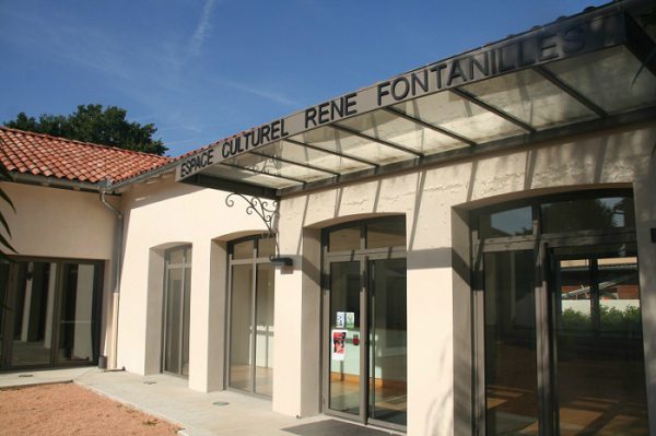 Espace René Fonatnilles St Paul sur Save Façade et patio