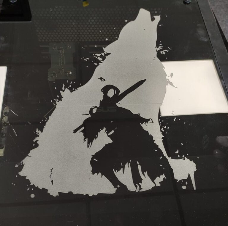 Personnalisation de boîtier PC gravure au laser Dark Souls Sif & Artorias